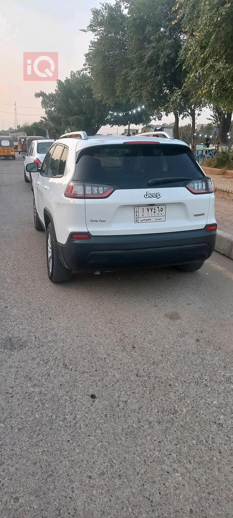 جیپ شیرۆکی